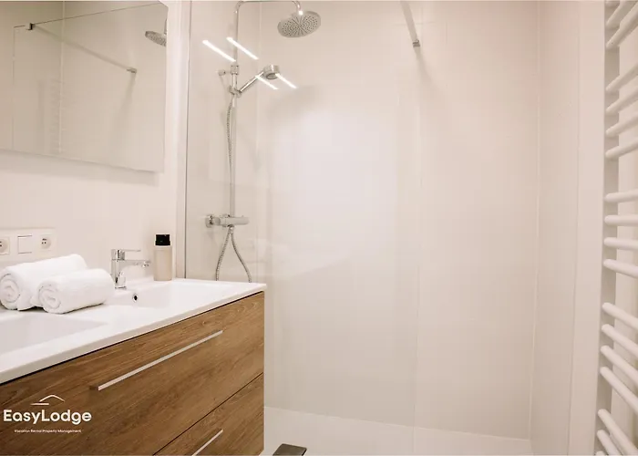 Marie - Nieuw Vlakbij Het Met Terras En Privegarage 奥斯滕德